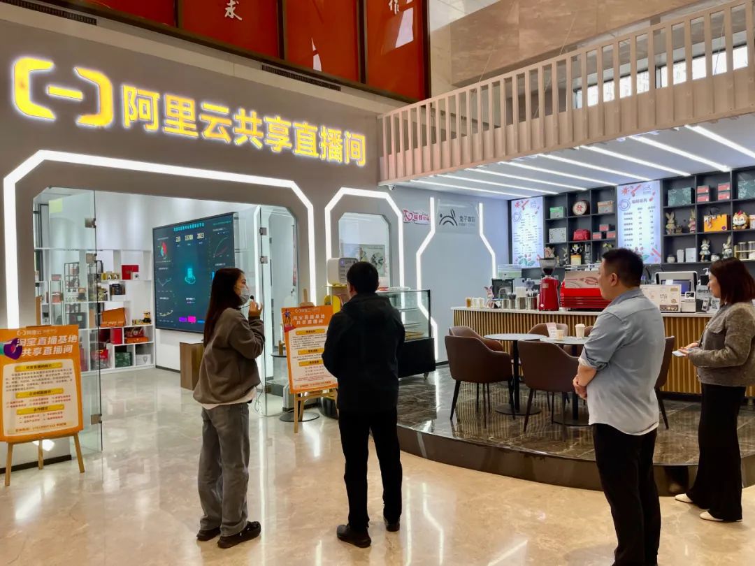 1681206409738382.jpg b.jpg